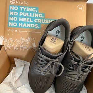 Kizik Brand New in Box - Lima Graphite